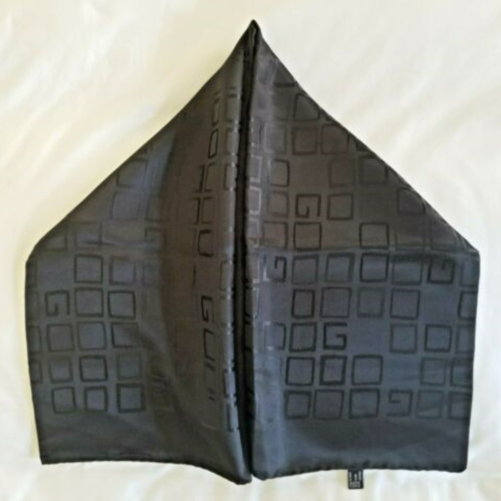 Black Gucci GG Scarf Shawl Unisex Sophistication